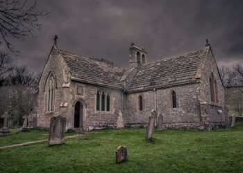 Ngôi làng kỳ lạ ở Anh