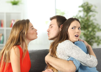 Đàn ông ngoại tình