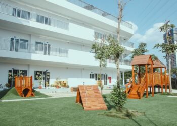Tuyển giáo viên Montessori
