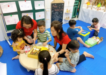 Mẹ ơi, đừng la cô nữa!