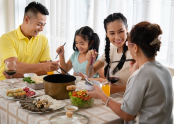 Cách để tránh ăn quá nhiều trong những ngày nghỉ