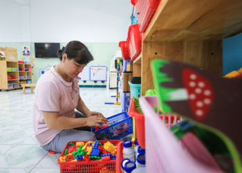 Giáo viên mầm non mong mỏi được về hưu sớm