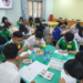 Giáo dục giới tính học đường: Dạy học sinh cách dùng bao cao su, thuốc tránh thai